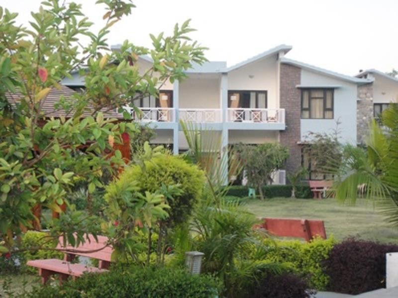 Anand Corbett Aamod Resort & Spa Corbett National Park Buitenkant foto